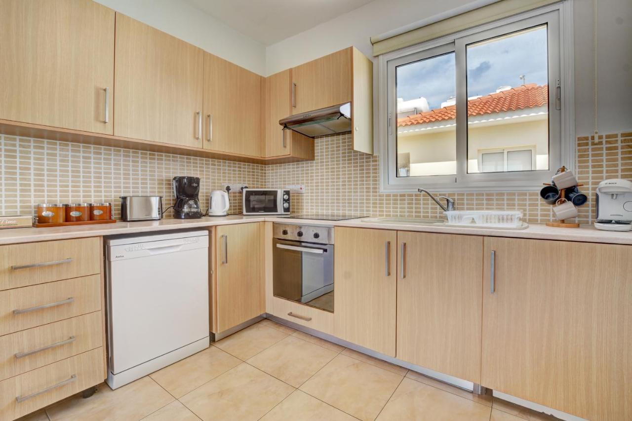 ♥ Sunny&Cozy Family Apartment ★ Walk To The Beach☼ Paralímni Extérieur photo