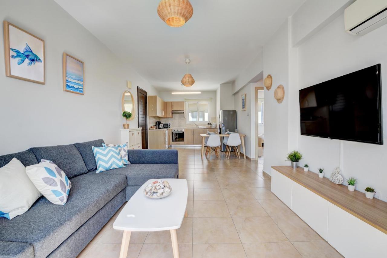 ♥ Sunny&Cozy Family Apartment ★ Walk To The Beach☼ Paralímni Extérieur photo