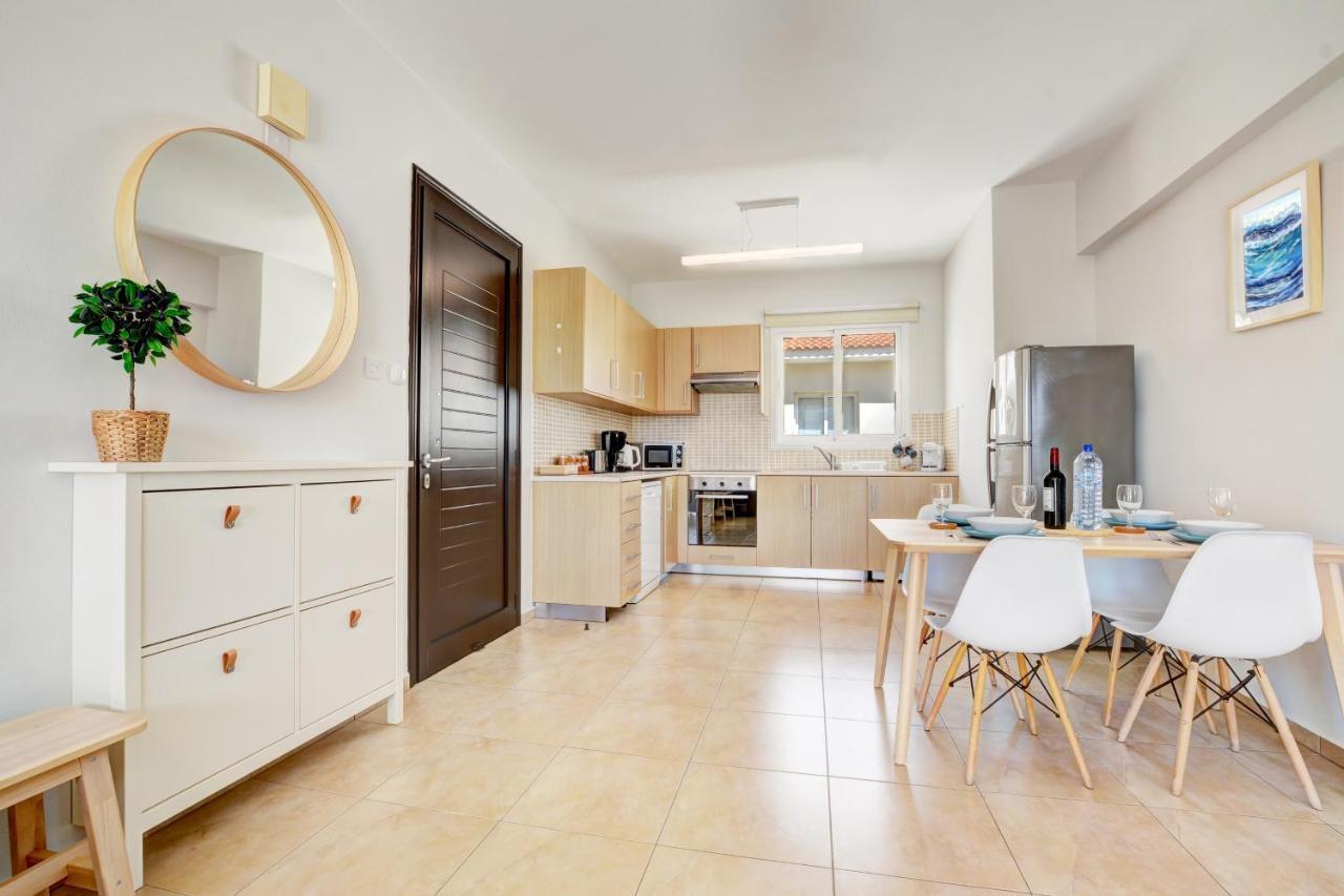 ♥ Sunny&Cozy Family Apartment ★ Walk To The Beach☼ Paralímni Extérieur photo