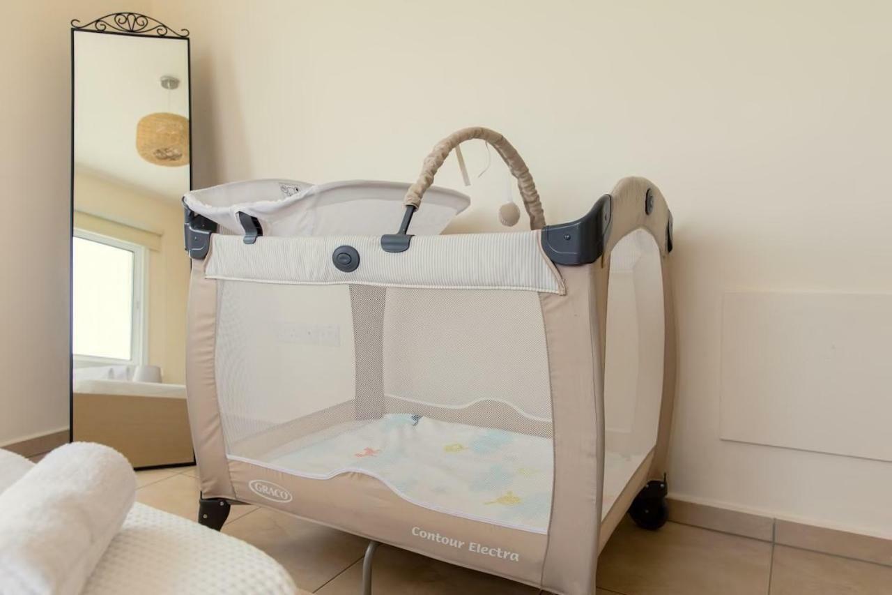 ♥ Sunny&Cozy Family Apartment ★ Walk To The Beach☼ Paralímni Extérieur photo